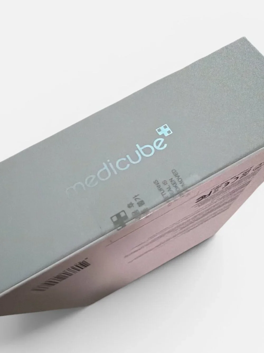 Medicube facial contouring